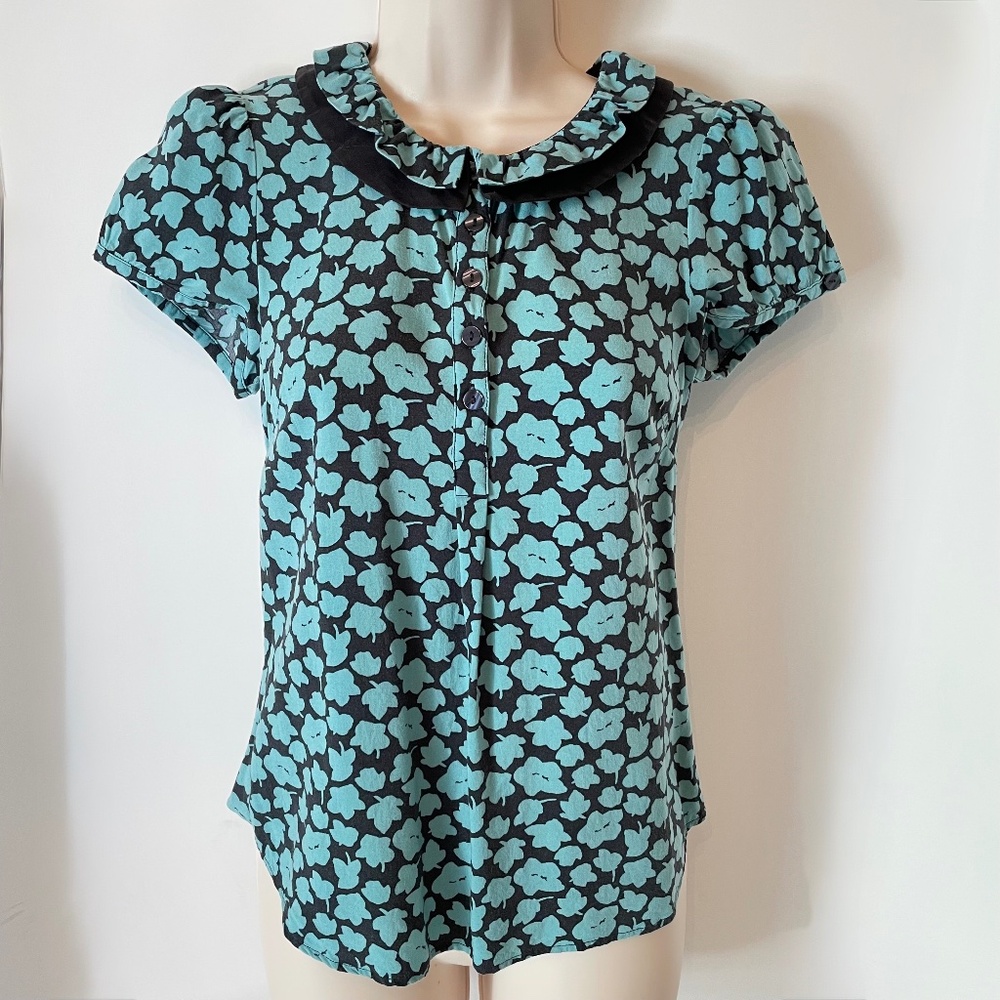 Boden Pretty Top Blue Green Leaf 2 Short Sleeve
